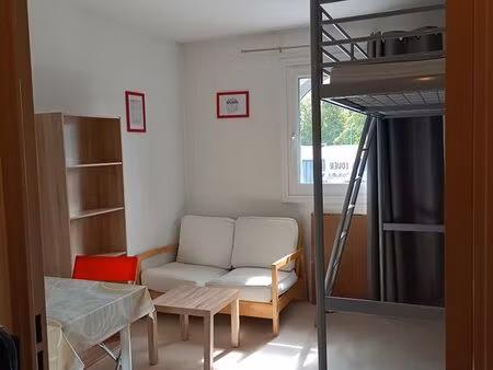 studio meublé dans résidence étudiante