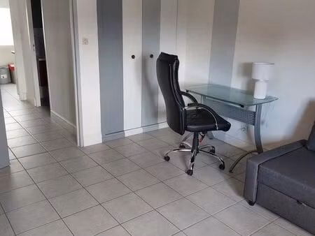 location t1bis meublé avec garage