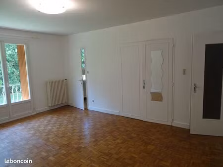 particulier loue t1 bis de 36 m2  non meublé – 59 rue saint roch  proche métro ligne b sai