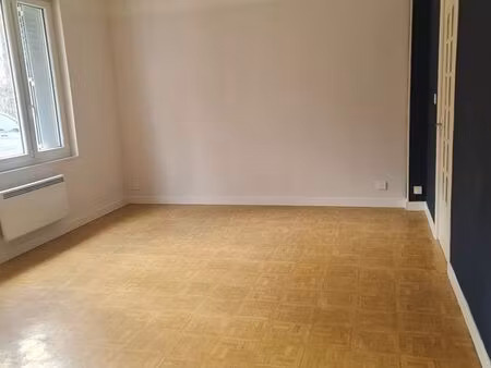 f2 à louer