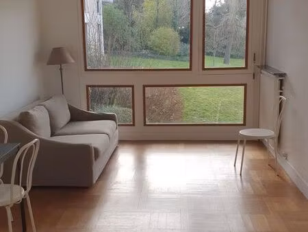 studio meublé 25 m² à viroflay rd