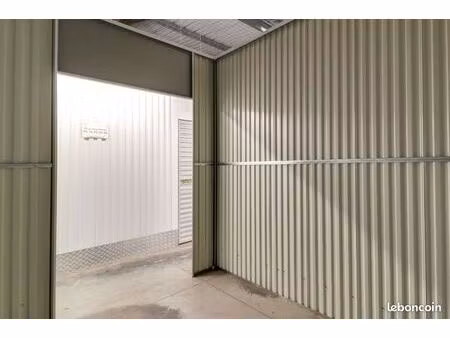 garage/box 5 m² coignieres