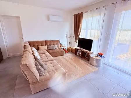 maison neuve climatisée avec jardin