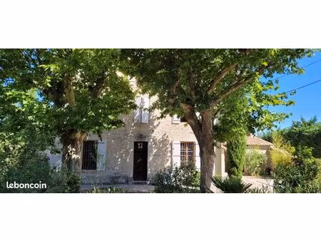 mas provencal à 10 mn d'avignon