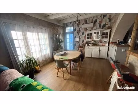 charmante maison de village avec extérieur