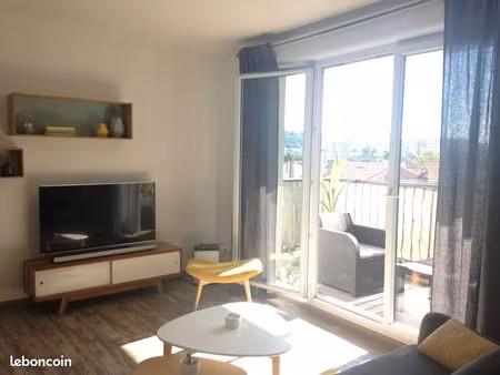 bastide - t3 meublé avec balcon