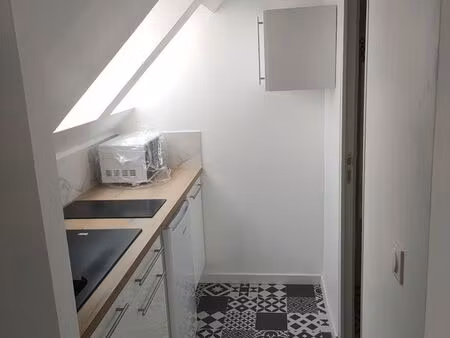 studio meublé 17m² proche quartier oseraie / disponible des maintenant