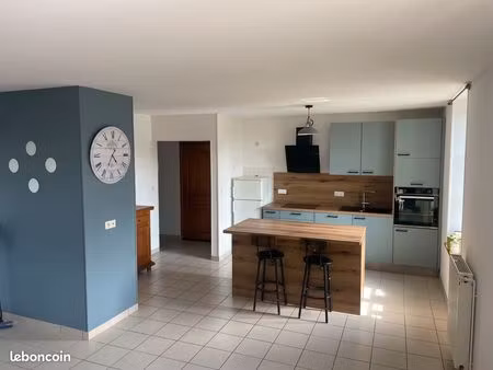 logement t3 très équipé + jardin & garage double