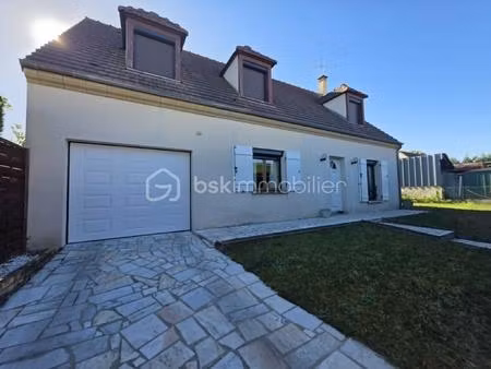 pavillon de 127 m² à nemours