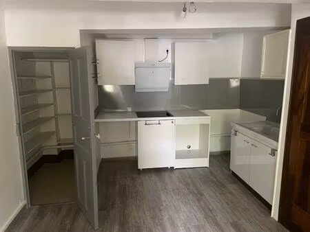 location appartement 2 pièces 33m² brue auriac 83119