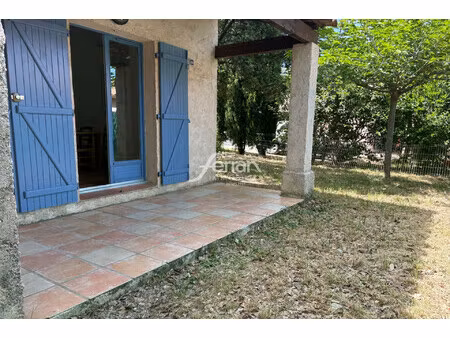 location appartement 3 pièces 46m² aups 83630