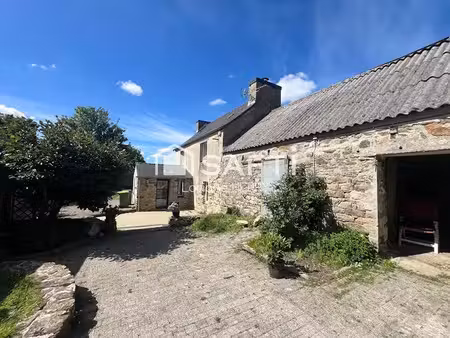 vente ferme 4 pièces 87 m² à lanneuffret (29400)  220 000 €