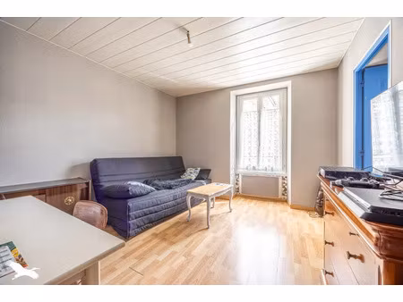 vente immeuble surgères (17700)