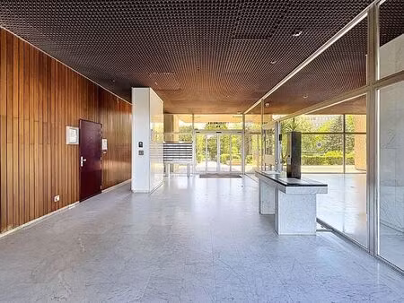 appartement à vendre à boulevard louis mettewie 69 molenbeek-saint-jean (vbe32140)