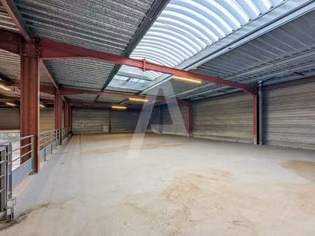 location entrepôt coignieres 78310 1665m²