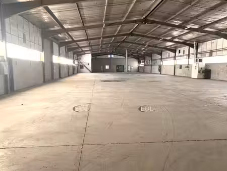 location entrepôt sorgues 84700 500m² à 1540m²
