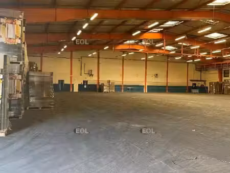 location local d’activités tarascon 13150 3840m²