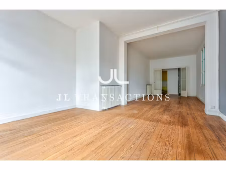 centre-historique - appartement 120m2 avec balconnets