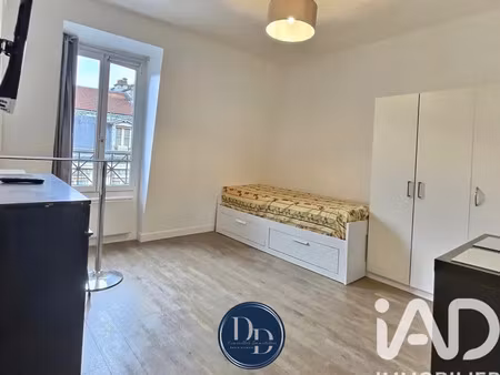 studio à paris (75011)