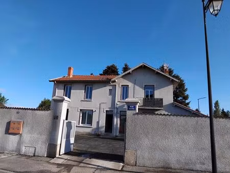 sury le comtal - rue thivel