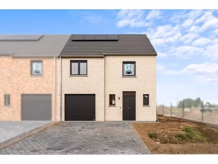 ruime nieuwbouwwoning te wingene