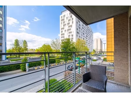 lichtrijk - gemeubeld app. 1 kamer met terras (navo area)