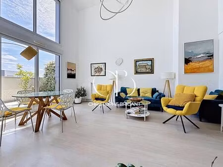 superbe duplex 4 chambres de 117 m2 avec grande terrasse et balcons