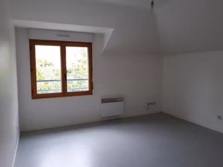 location appartement 1 pièce  18.00m²  nantes