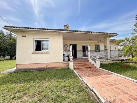 vente maison 5 pièces  142.00m²  aussonne