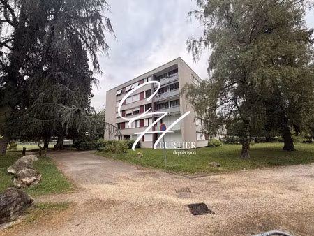 vente appartement 3 pièces 68m2 saint-martin-d'hères 38400 - 125000 € - surface privée