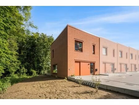 huis te koop in sint-lievens-houtem met 3 slaapkamers