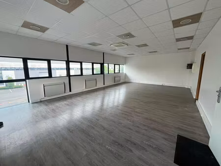 location bureaux 60 m²