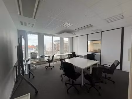 location bureaux 169 m²