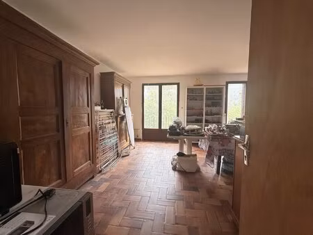 villa 3 faces de type t6 plus bureau et sous sol  66230 prats-de-mollo-la-preste.