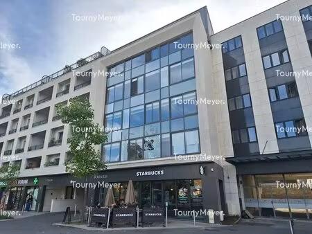 location bureaux 145 m²