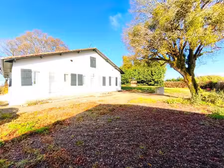 maison poyartin 4 pièce(s) 154 m2 plus garage 65 m2 et dépendance 37m2