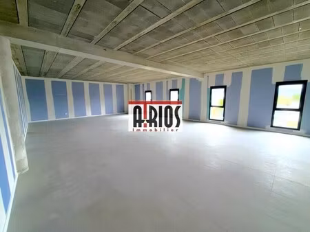 location bureaux 69 m²