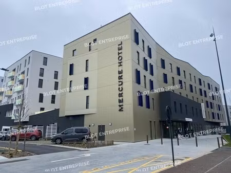 location bureaux 81 m²