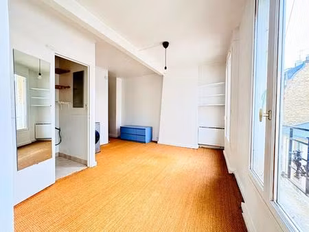 appartement de 29.08 avec vue tour eiffel