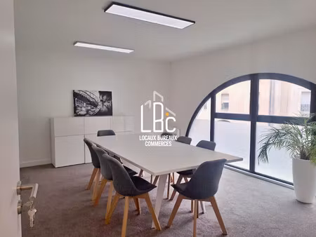 location local professionnel 70m² nantes 44100