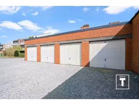 garage à vendre à laurierstraat 15-25 zwijnaarde (rbw16648)
