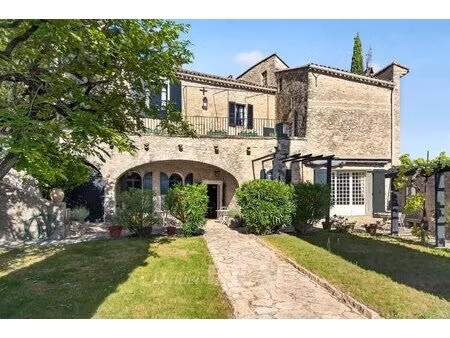 vaison-la-romaine - demeure d'exception dans la cité médiévale