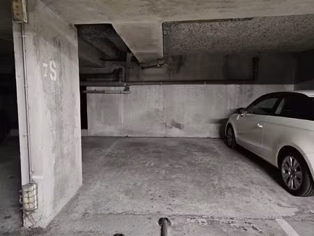 place de parking à louer - moto ou voiture