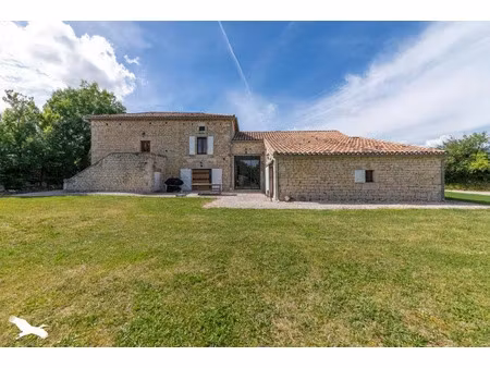 vente maison 5 pièces 195 m² à montdoumerc (46230)  483 000 €