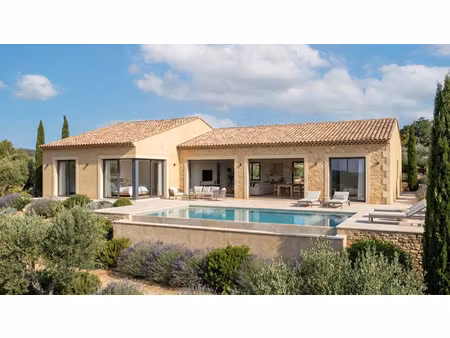 vente maison neuf 4 pièces 125m2 saint-maximin-la-sainte-baume - 559000 € - surface privée