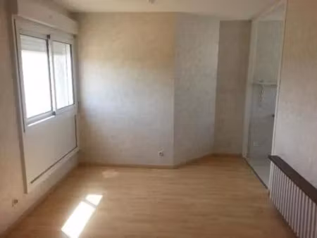 location appartement 1 pièce 27 m² à talence (33400)
