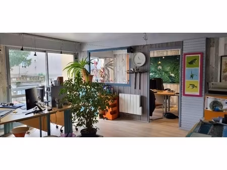 local commercial 5 pièces - 138 m²