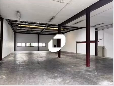 location local d’activités le blanc mesnil 93150 475m²