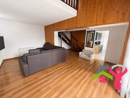 à vendre – duplex en hyper-centre de denain – 85 900€