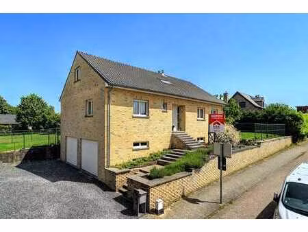 maison spacieuse avec double garage à hoeilaart